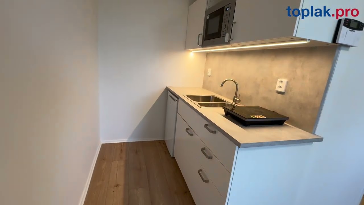 Pronájem ateliéru 17 m², v ulici Frostova